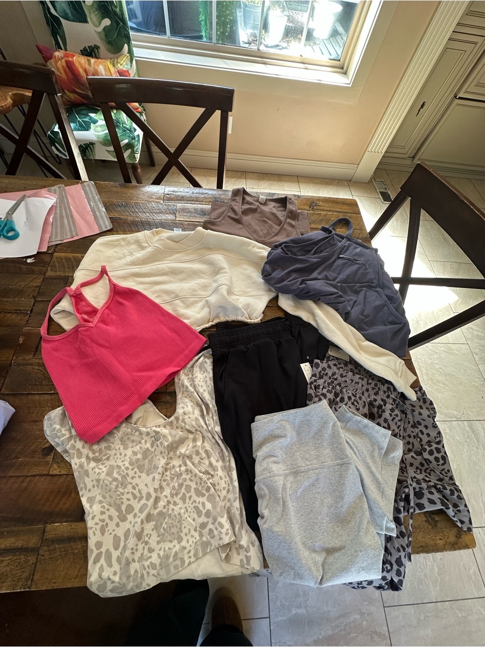 Athletic medium bundle lululemon, free people, 90 degree, all in motion.